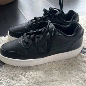 Nike Ebernon Low